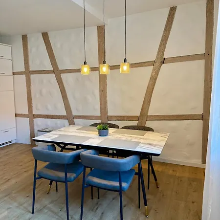 Charmantes, Stylisches Im Fachwerkhaus Am Schlossplatz Appartement *
