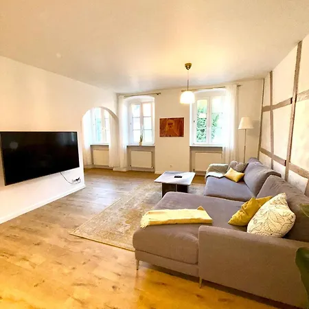 Appartement Charmantes, Stylisches Im Fachwerkhaus Am Schlossplatz *