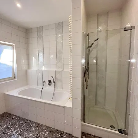 Charmantes, Stylisches Im Fachwerkhaus Am Schlossplatz Appartement