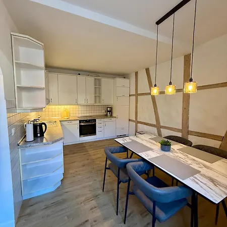 Charmantes, Stylisches Im Fachwerkhaus Am Schlossplatz Appartement